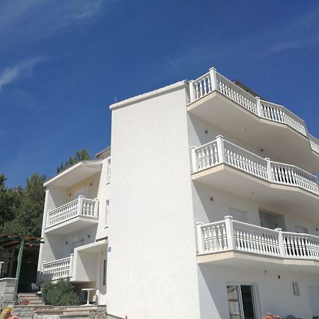 Apartments Prpic Seget Vranjica Ngoại thất bức ảnh