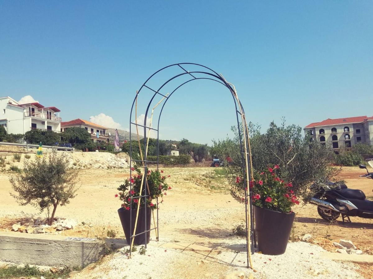 Apartments Prpic Seget Vranjica Ngoại thất bức ảnh