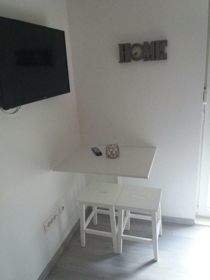 Apartments Prpic Seget Vranjica Phòng bức ảnh