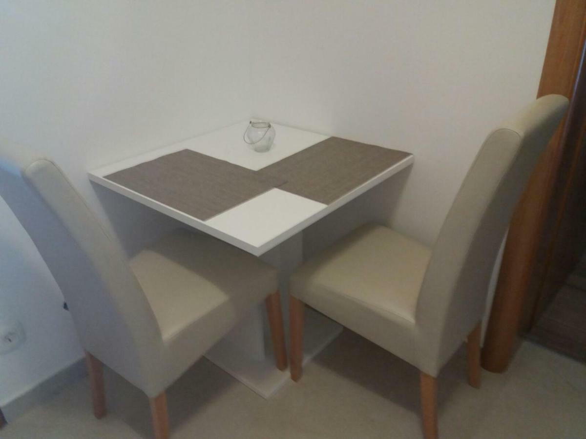 Apartments Prpic Seget Vranjica Phòng bức ảnh